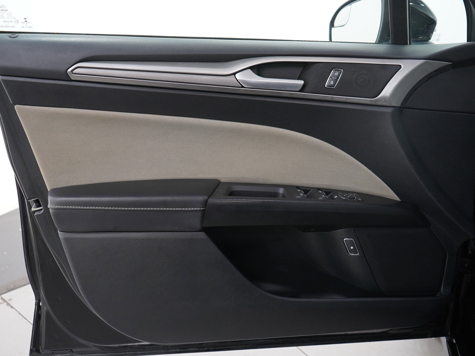 Used 2018 Ford Fusion S image 19