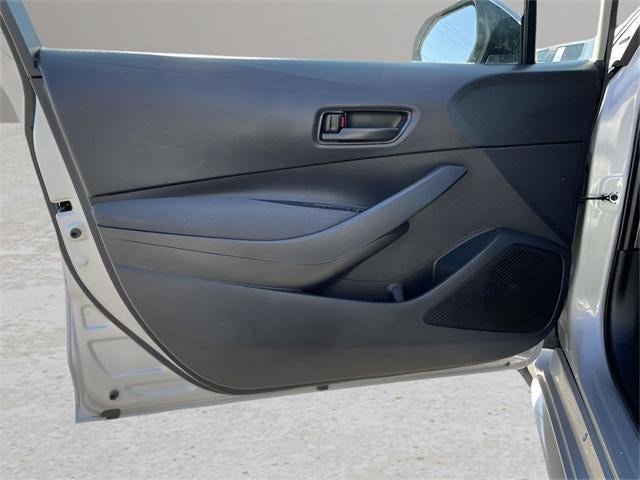 Used 2022 Toyota Corolla LE image 48