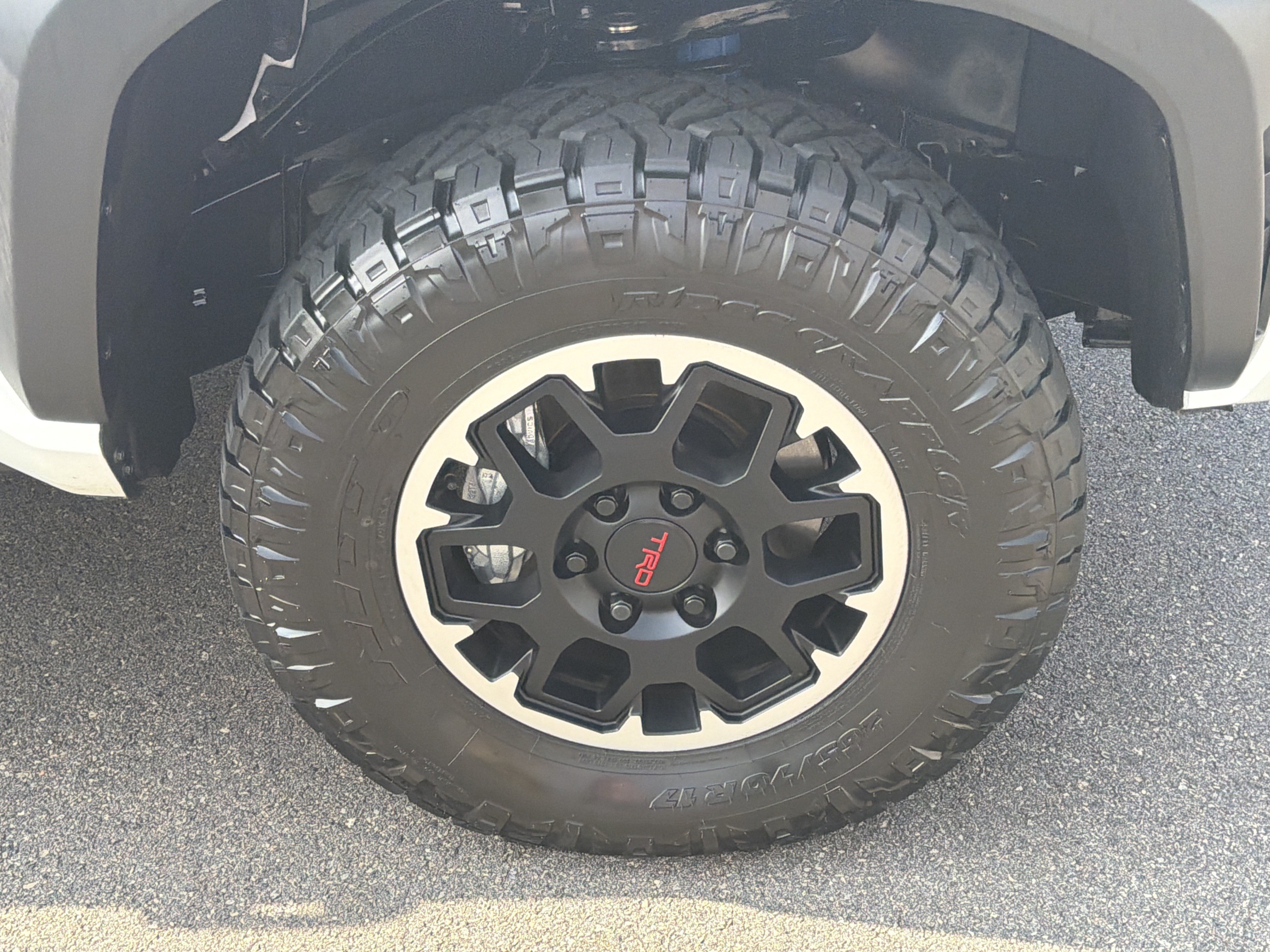 Used 2026 Toyota Tacoma TRD Off-Road AWD/4WD image 12