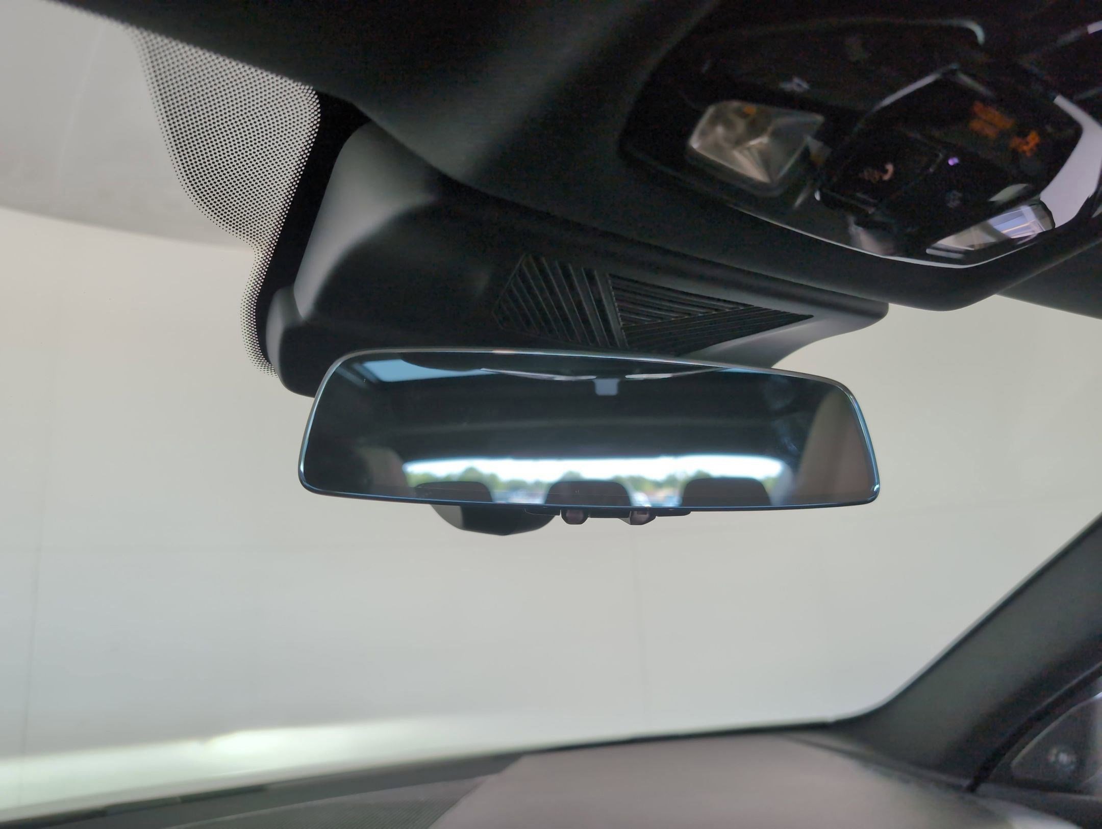 Used 2025 BMW 228i xDrive w/ Premium Package image 16