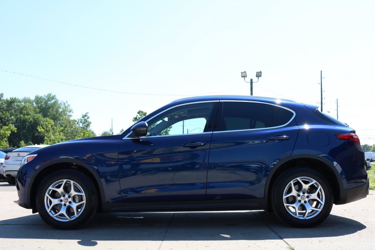Used 2021 Alfa Romeo Stelvio Sprint w/ Sun & Sound Package AWD/4WD image 20