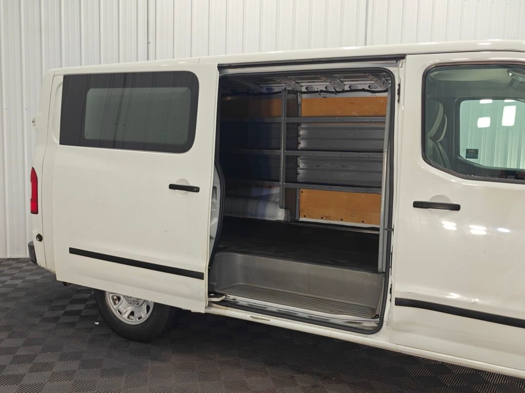 Used 2020 Nissan NV 2500 SV image 26
