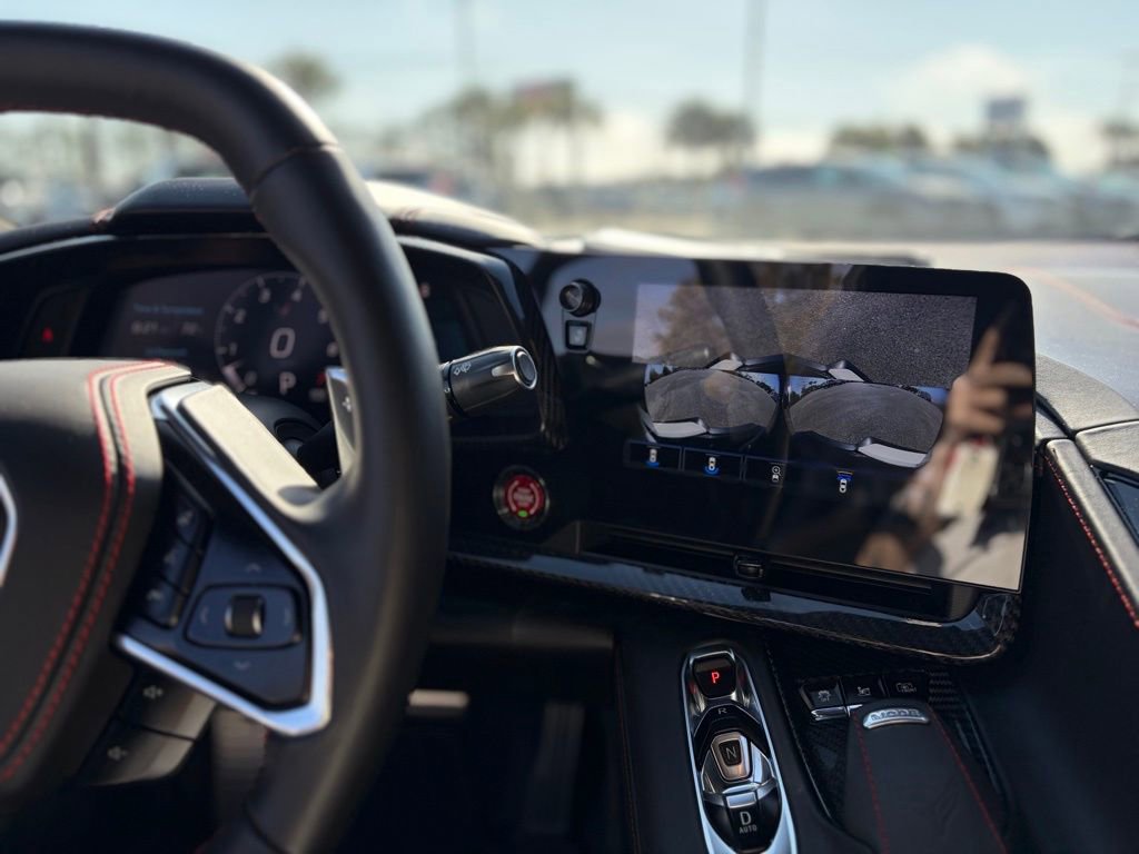 Used 2021 Chevrolet Corvette Stingray Premium Cpe w/ Z51 Performance Package image 23