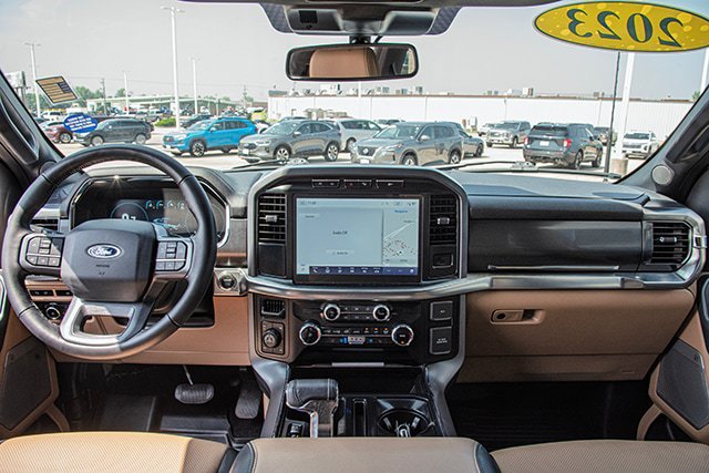 Used 2023 Ford F150 Lariat w/ FX4 Off-Road Package AWD/4WD image 5
