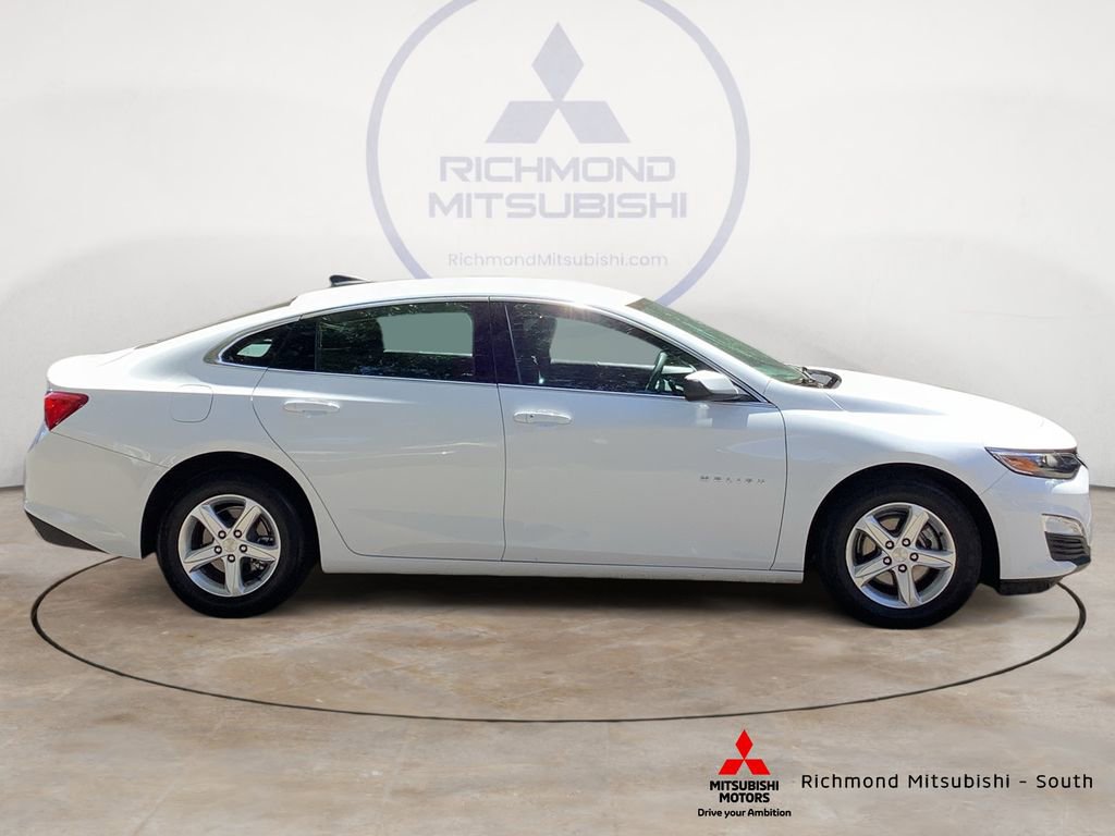 Used 2023 Chevrolet Malibu LS w/ Driver Confidence Package image 2