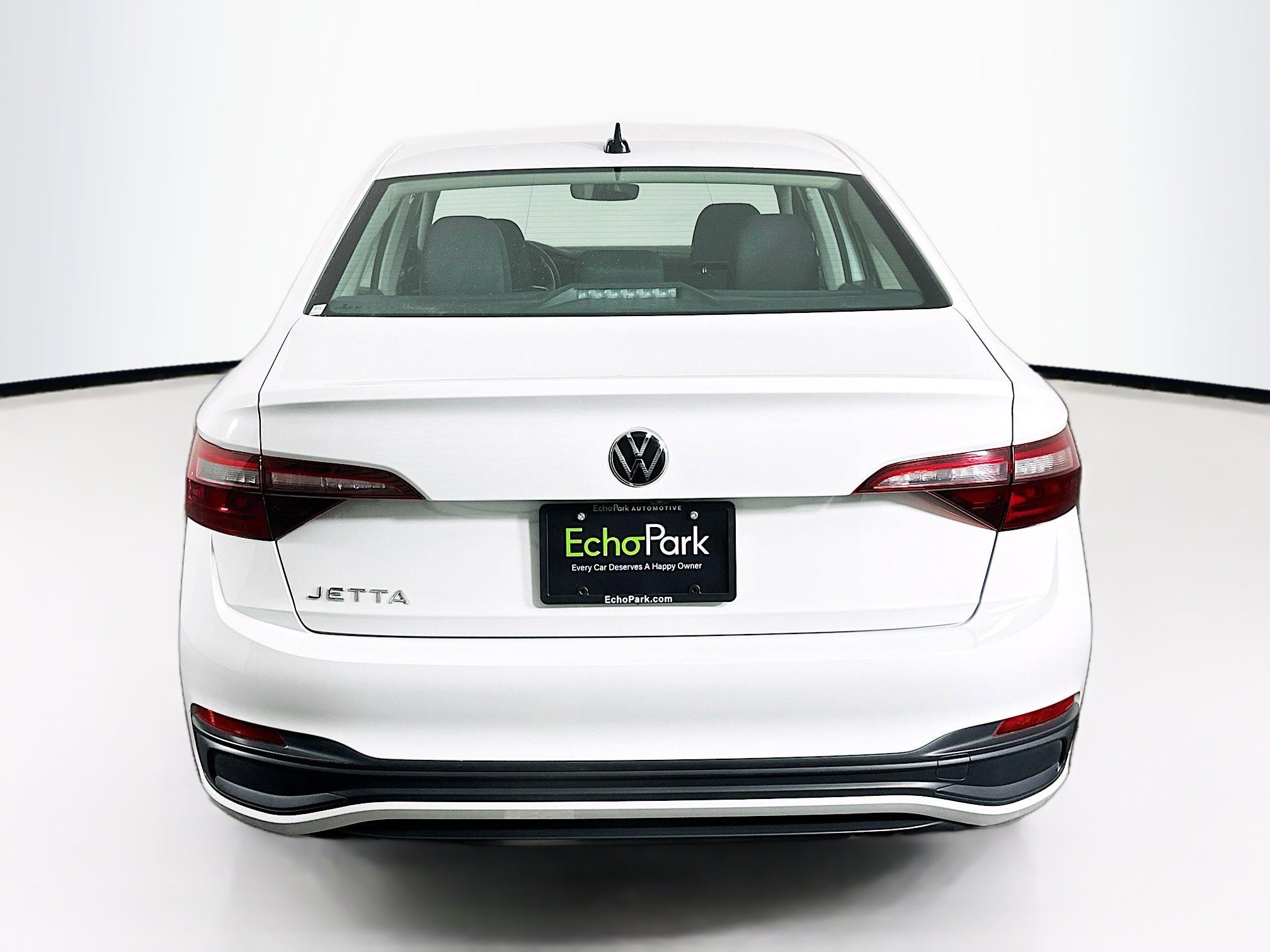 Used 2024 Volkswagen Jetta S image 7