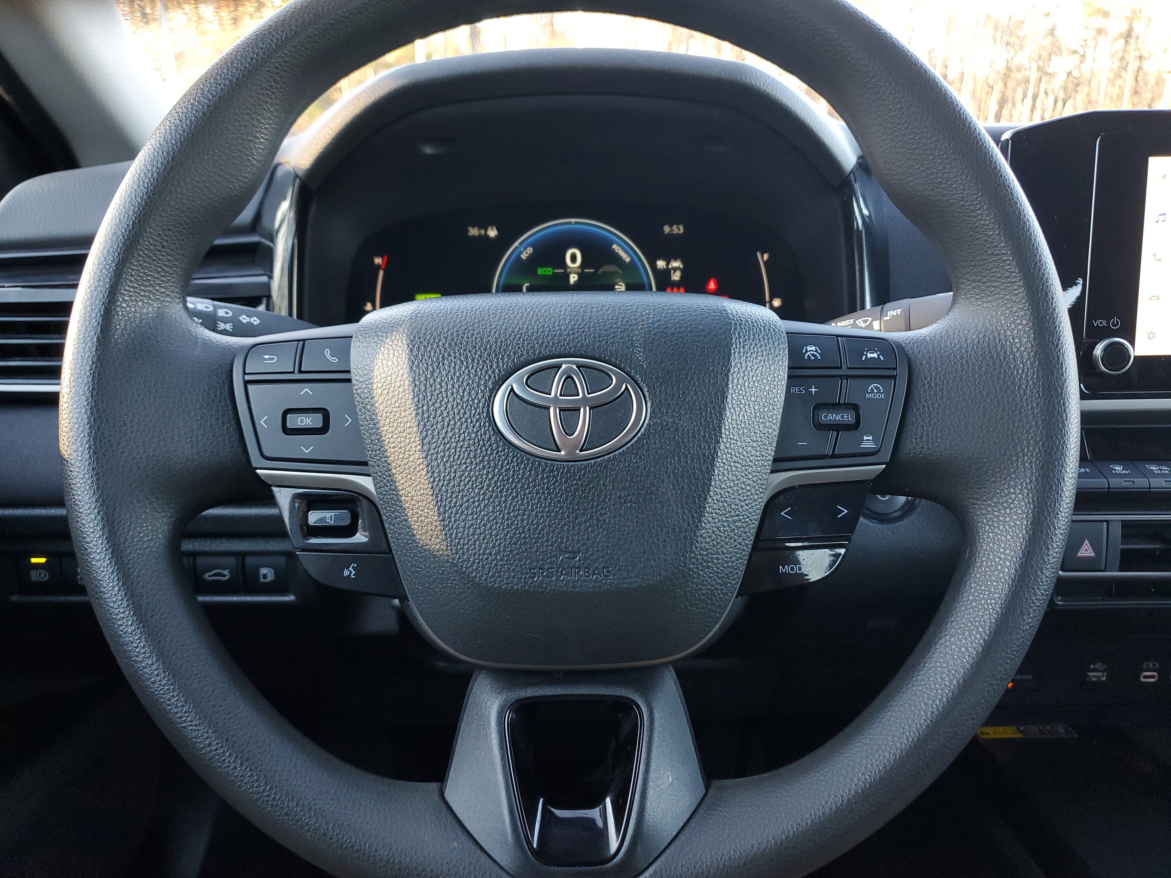 Certified 2025 Toyota Camry Hybrid image 19