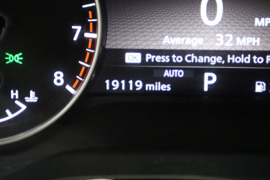 Used 2024 Nissan Pathfinder SV image 42