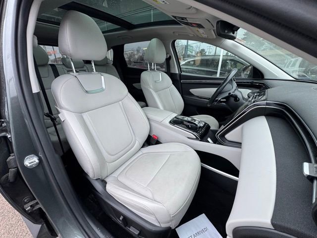 Used 2022 Hyundai Tucson Limited w/ Cargo Package image 13