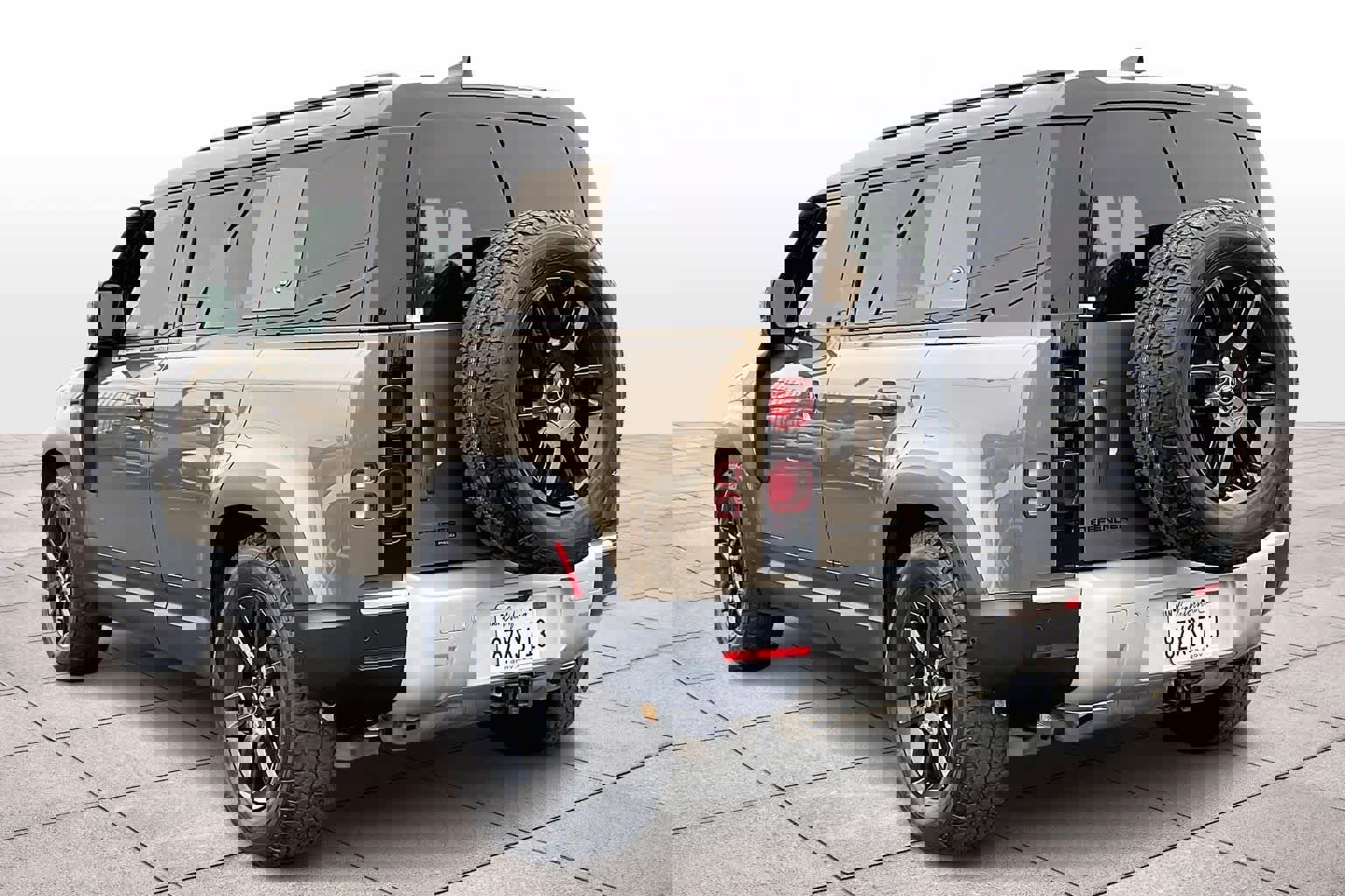 Used 2022 Land Rover Defender 110 SE image 14