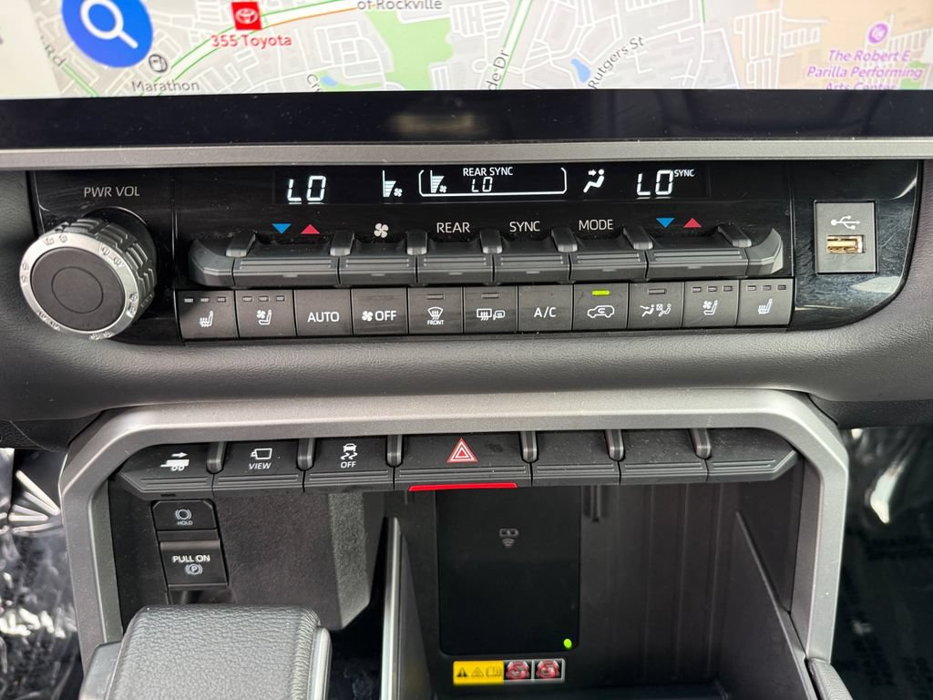 Used 2025 Toyota Sequoia Platinum AWD/4WD image 20