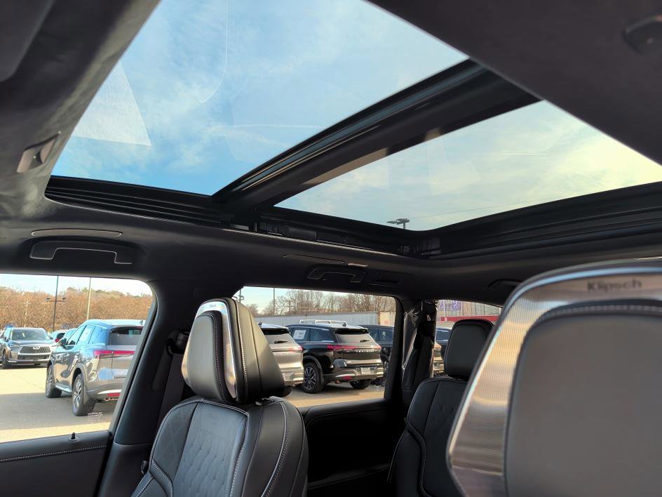 New 2026 INFINITI QX80 Autograph w/ Premium Cargo Package image 20