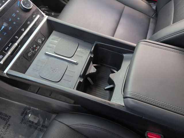 Used 2025 Hyundai Santa Fe SEL FWD image 23
