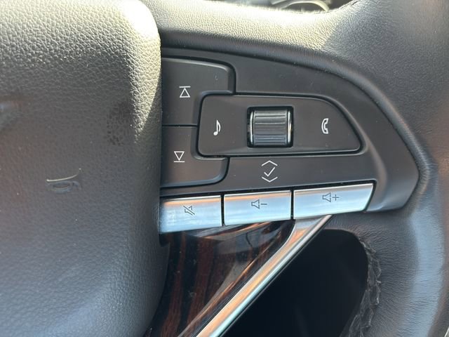 Used 2021 Cadillac Escalade ESV Premium Luxury image 26