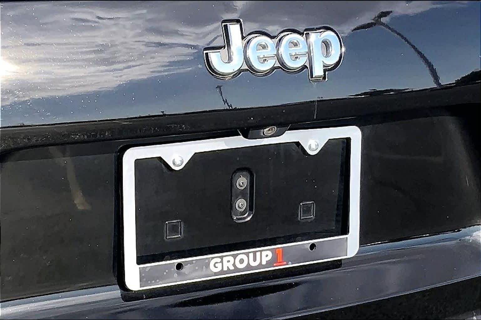 Used 2022 Jeep Cherokee Limited AWD/4WD image 31
