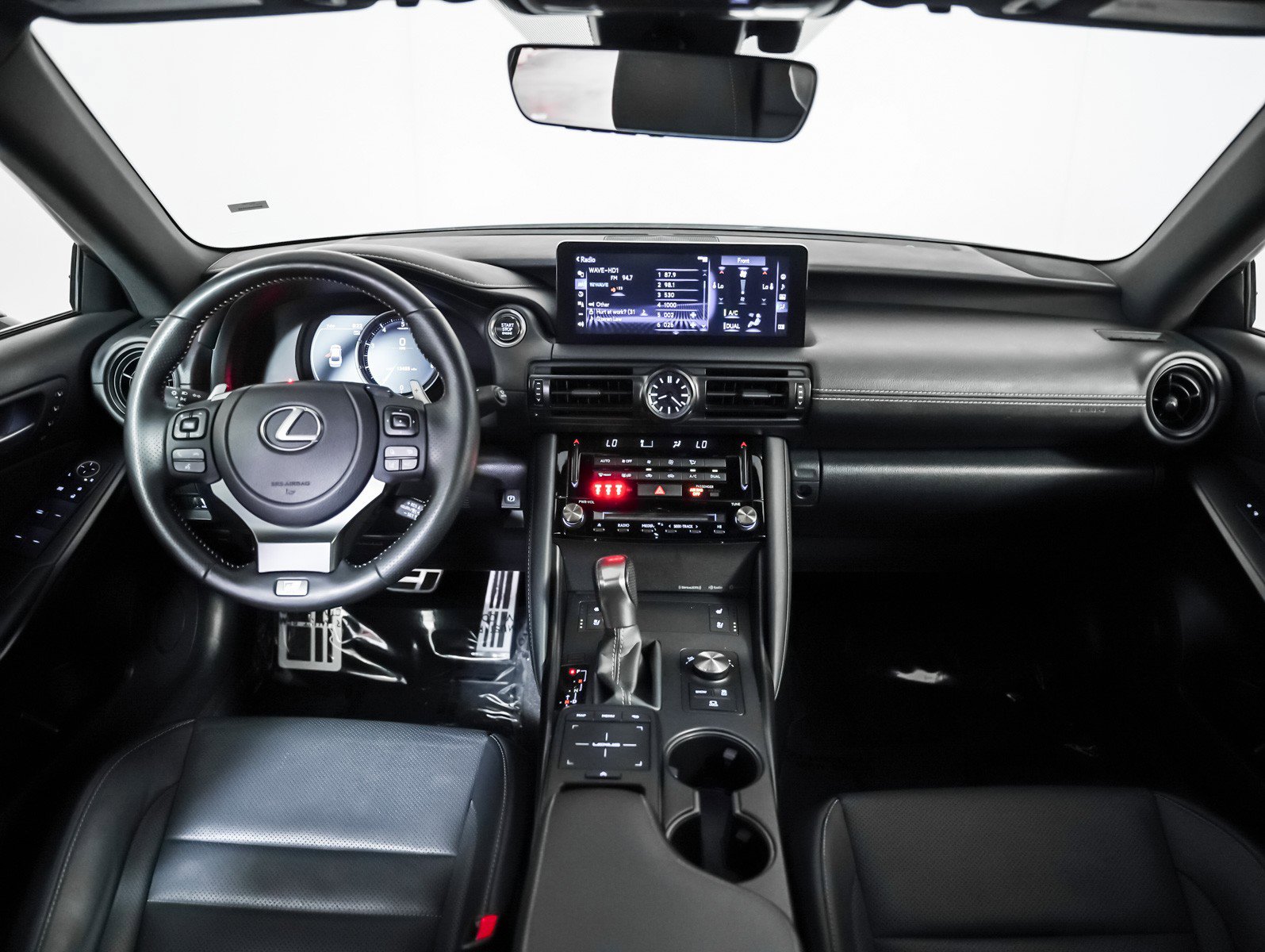 Used 2024 Lexus IS 350 F Sport w/ Navigation Package image 9