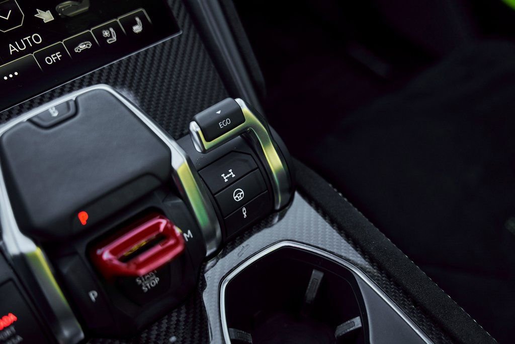 Used 2024 Lamborghini Urus Performante image 77