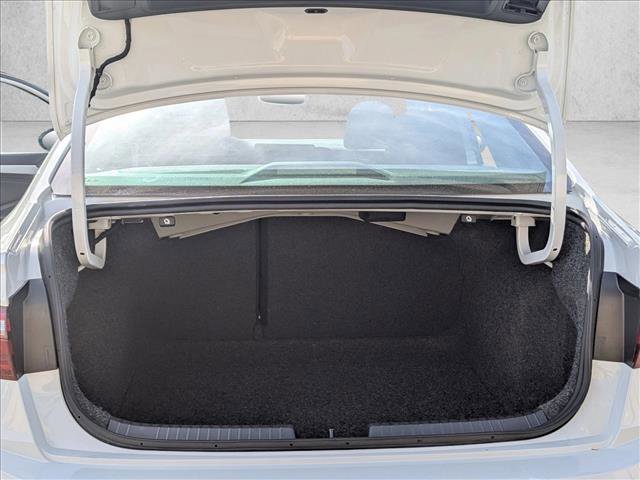 Used 2025 Volkswagen Jetta Sport image 6