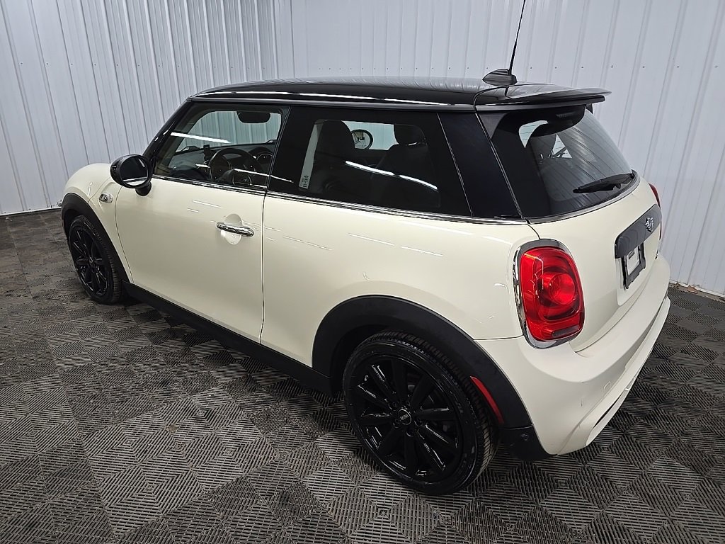 Used 2019 MINI Cooper S image 9