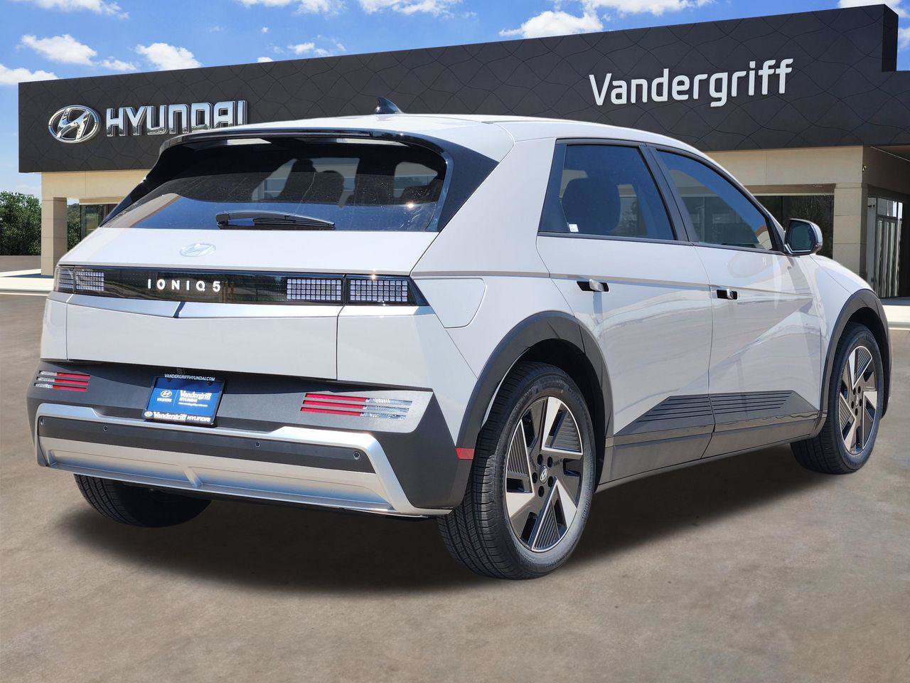 New 2027 Hyundai Ioniq 5 SE RWD image 4