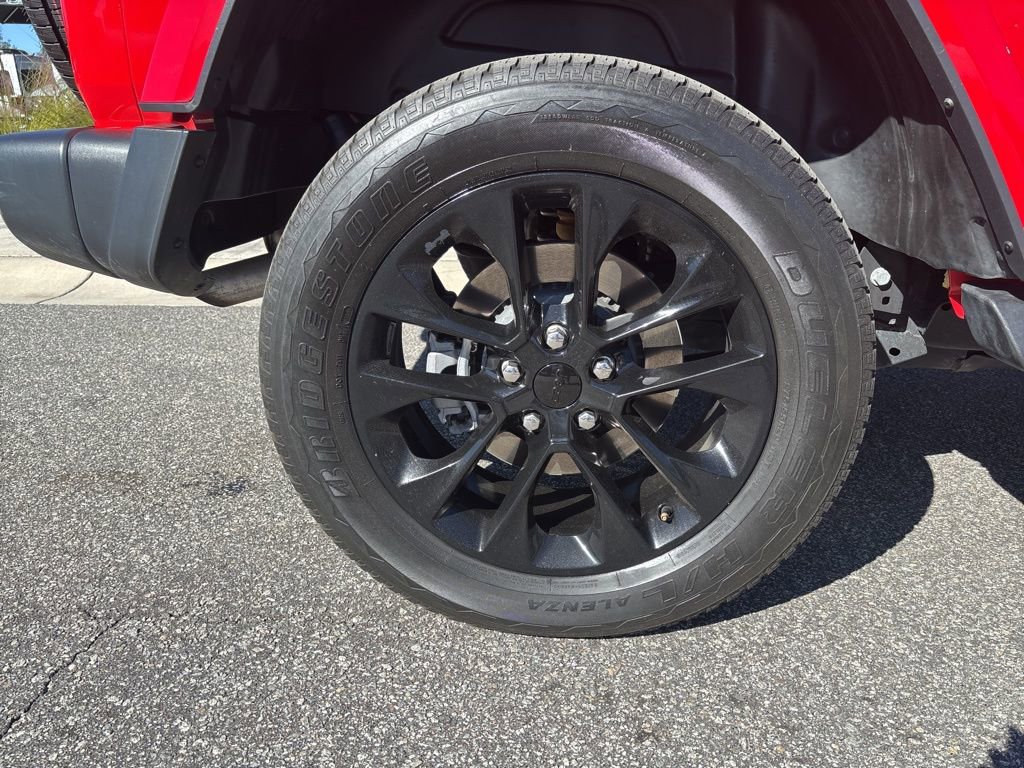 Used 2021 Jeep Wrangler Unlimited Sahara w/ Cold Weather Group image 11