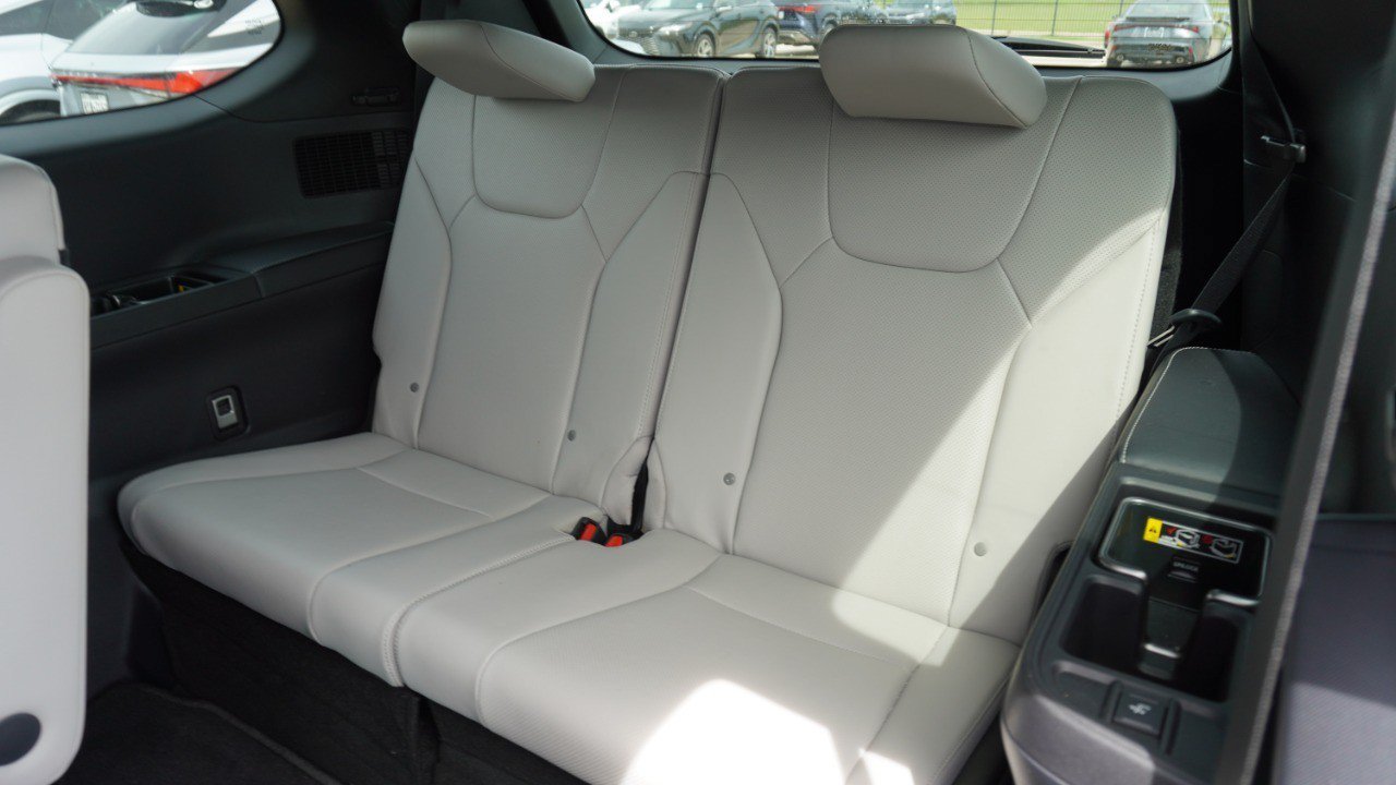 Certified 2026 Lexus TX 350 AWD w/ Technology Package image 17