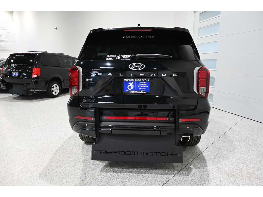 Used 2024 Hyundai Palisade XRT FWD image 7