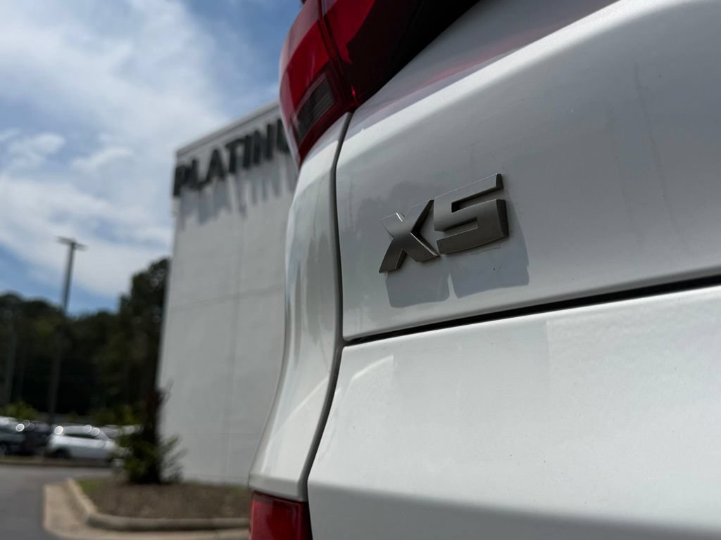 Used 2021 BMW X5 M50i w/ Executive Package AWD/4WD image 10