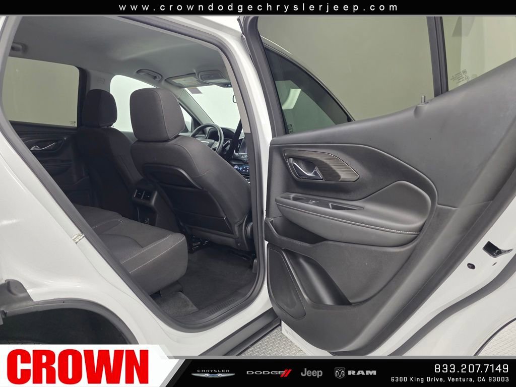 Used 2024 GMC Terrain SLE image 15