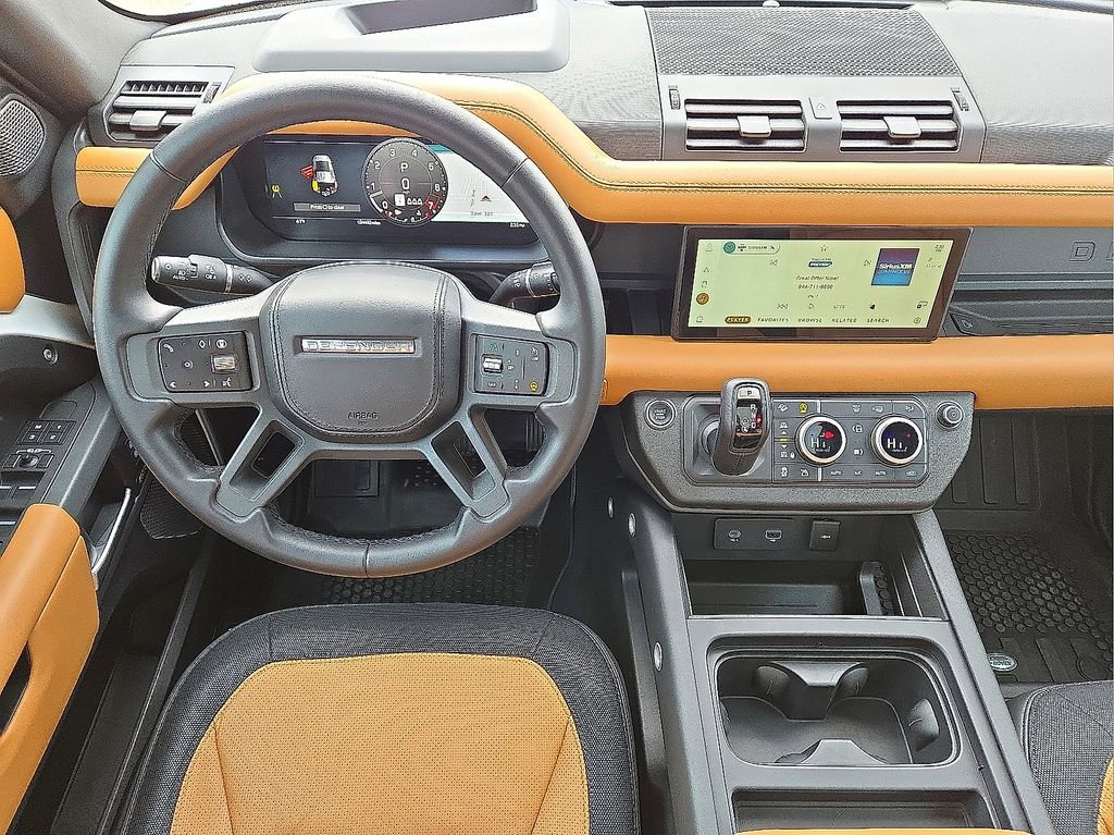 Used 2024 Land Rover Defender 110 X-Dynamic SE image 18