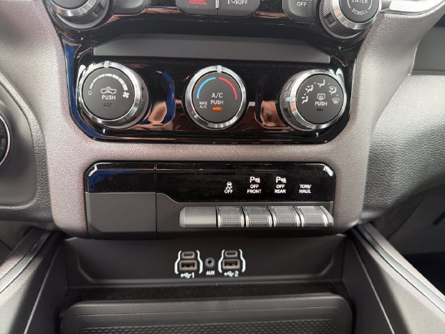 New 2026 RAM 1500 Big Horn AWD/4WD image 22