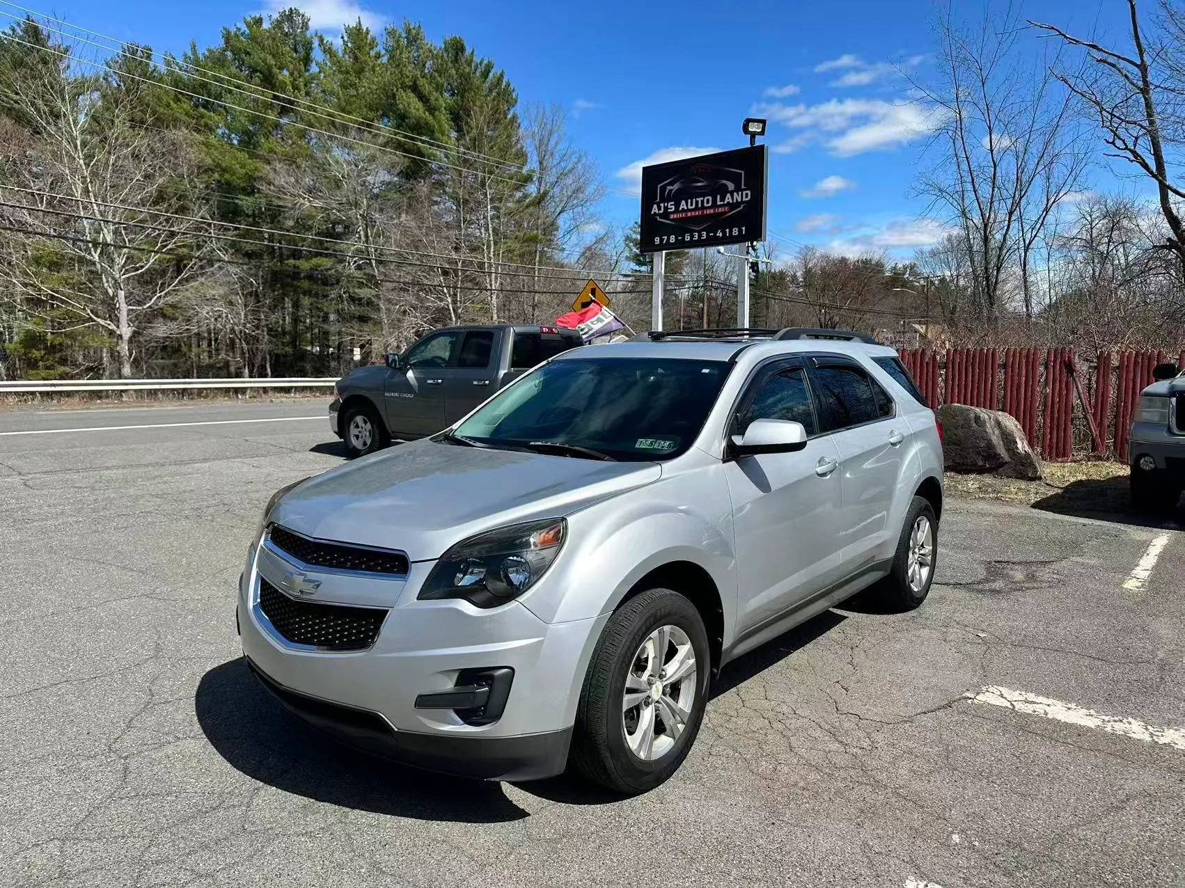 Used 2010 Chevrolet Equinox LT w/ Vehicle Interface Package image 1