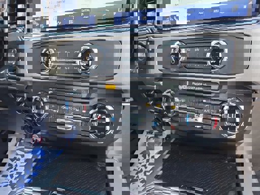 Certified 2022 Ford F350 Platinum image 6