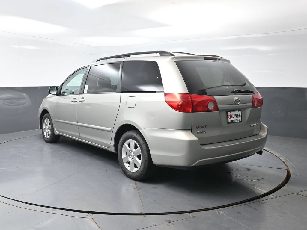 Used 2008 Toyota Sienna CE FWD image 7