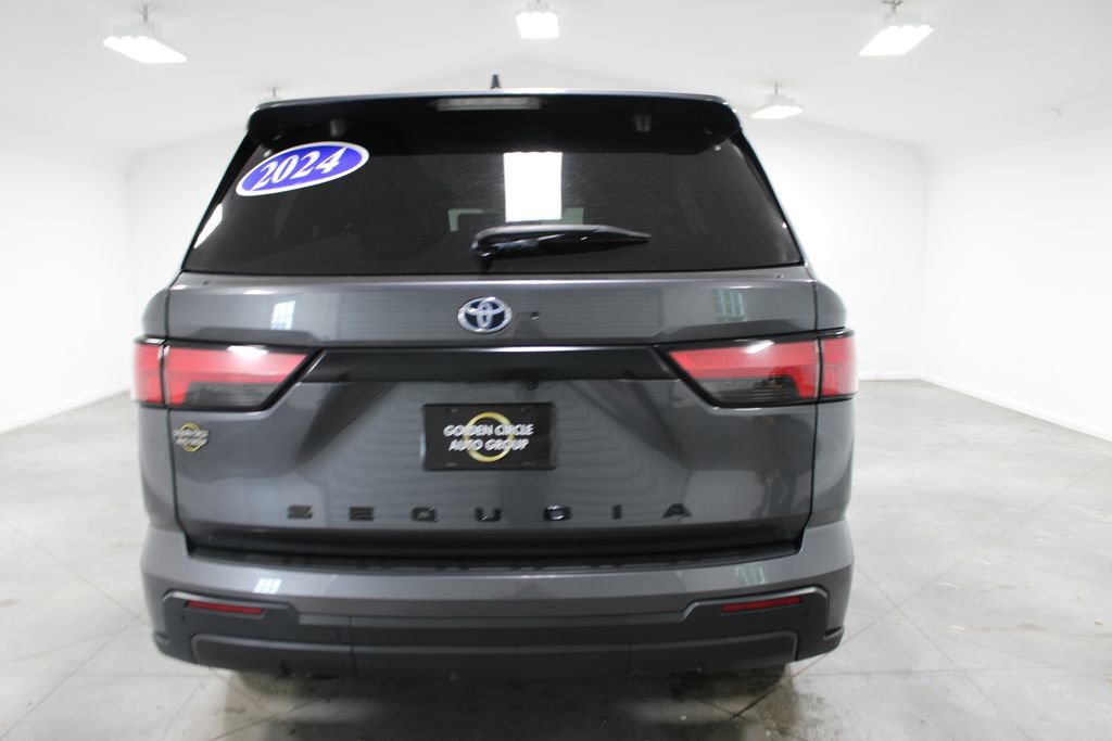 Used 2024 Toyota Sequoia SR5 w/ SR5 Premium Package AWD/4WD image 8