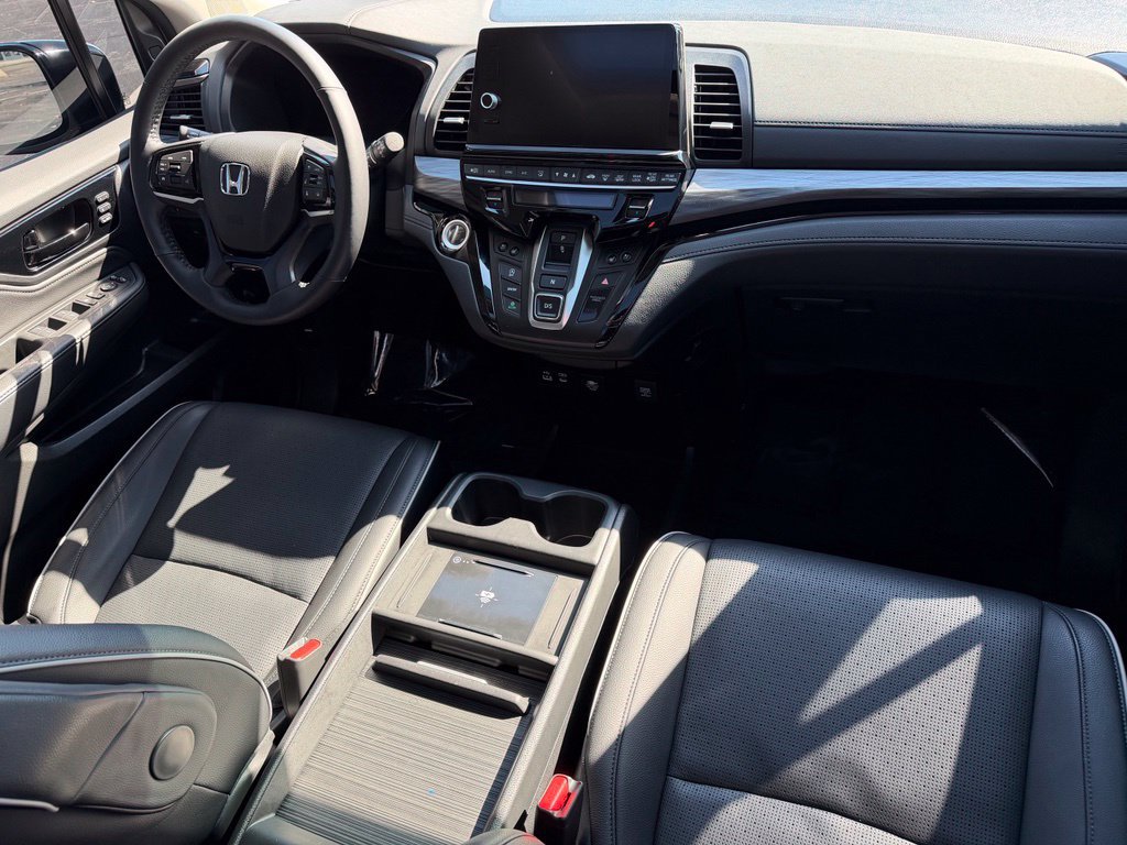 Certified 2025 Honda Odyssey Elite image 36