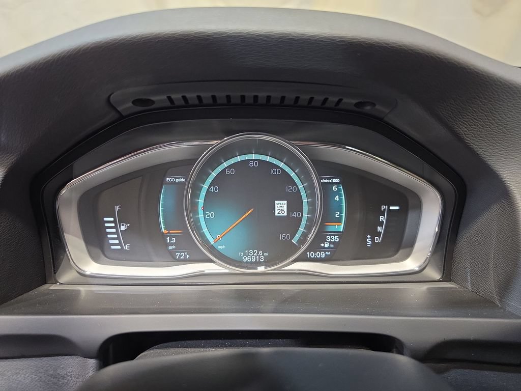 Used 2018 Volvo S60 T5 Inscription Platinum w/ Climate Package AWD/4WD image 10