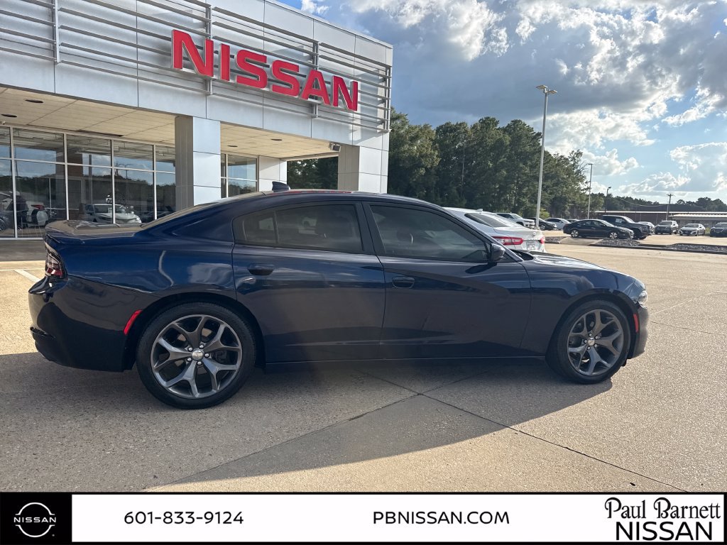 Used 2016 Dodge Charger SXT w/ Rallye Group RWD image 9