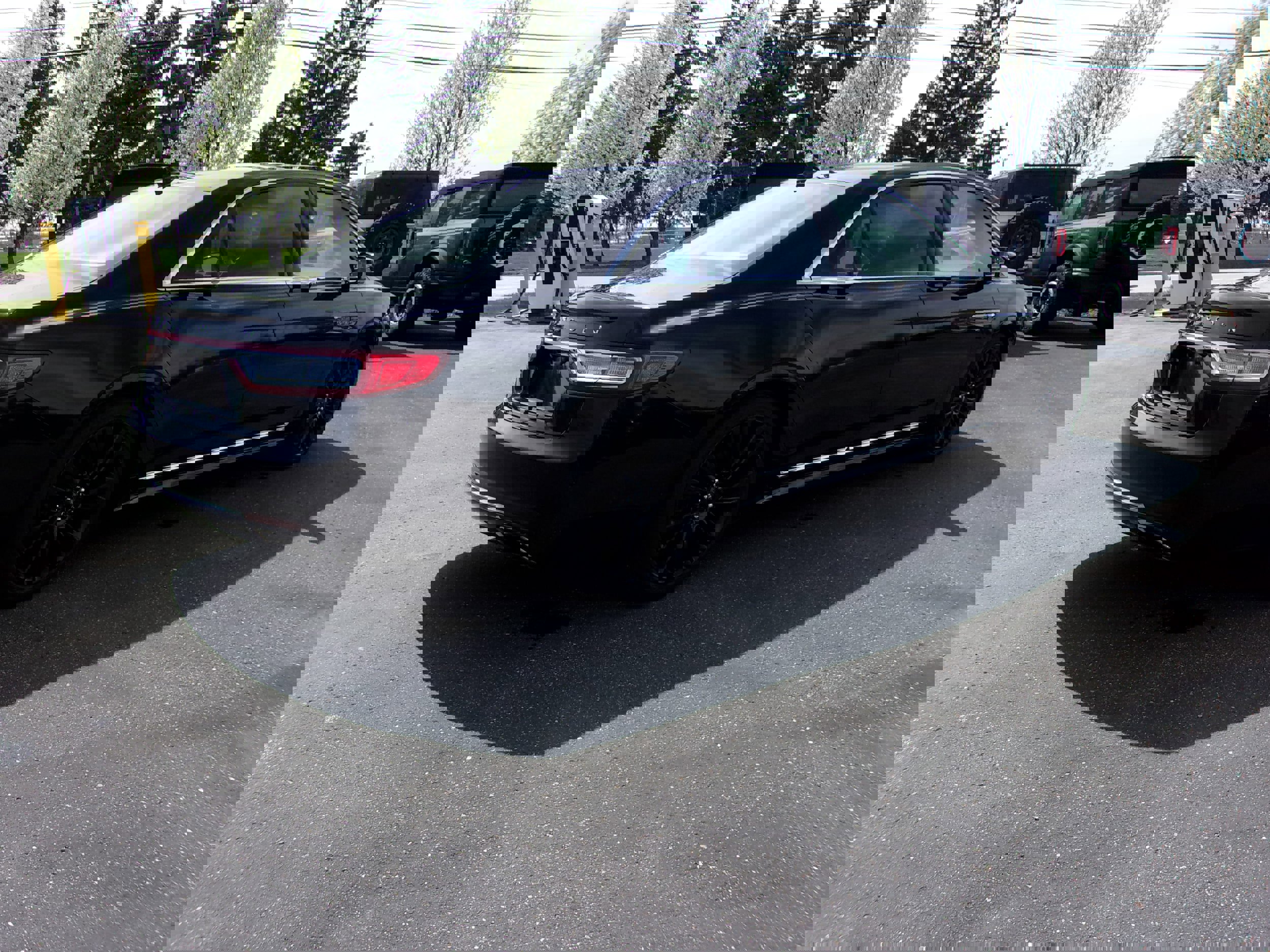 Used 2020 Lincoln Continental Reserve w/ Luxury Package image 5