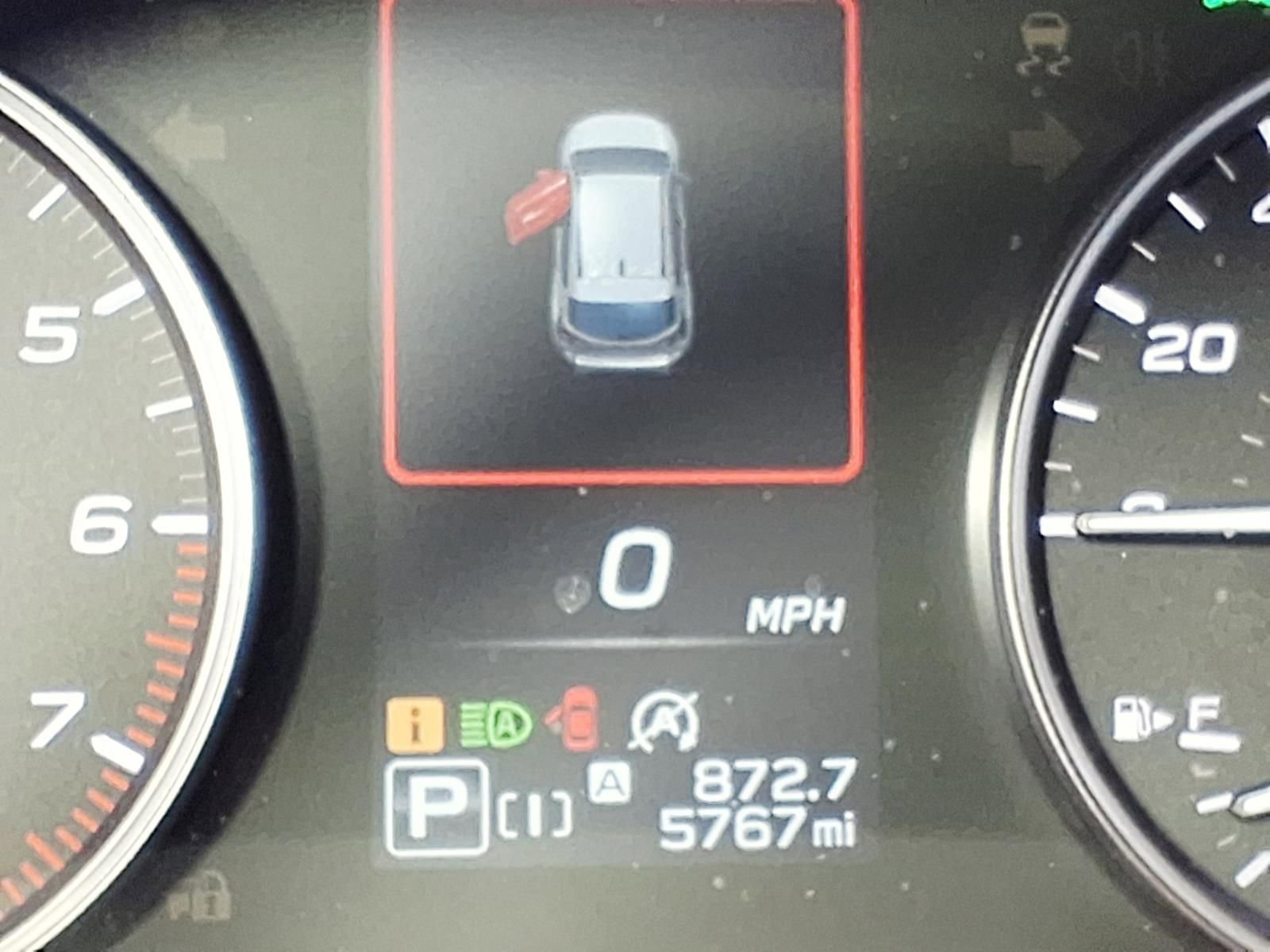 Used 2025 Subaru Crosstrek 2.0i Premium image 19