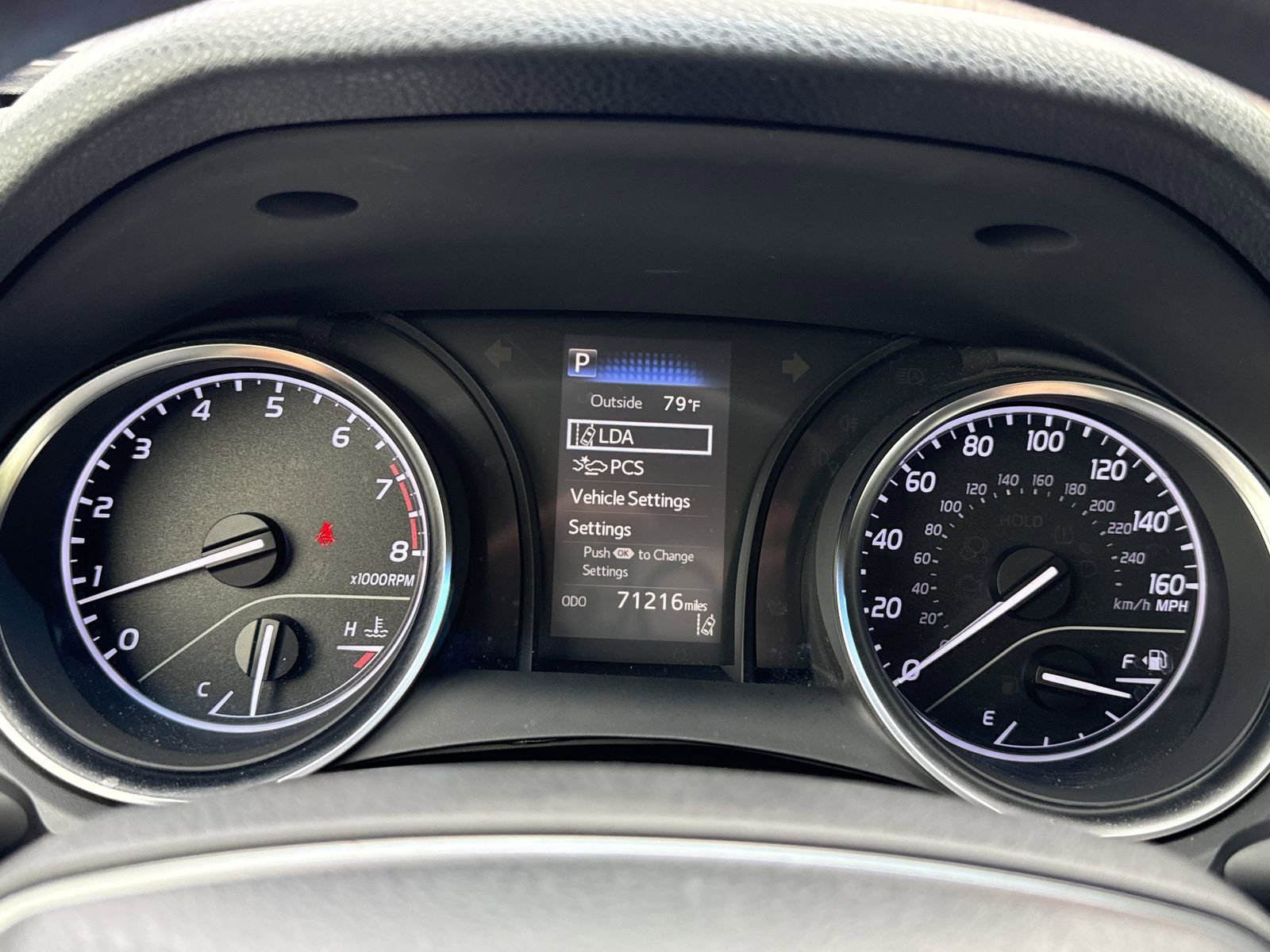 Used 2018 Toyota Camry LE image 16