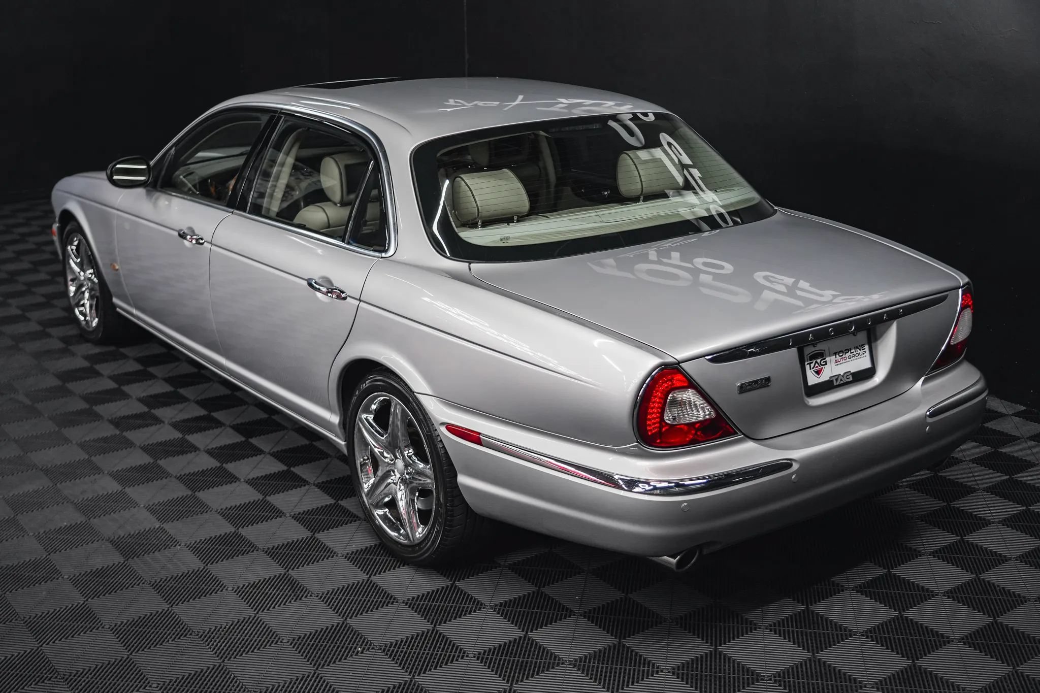 Used 2006 Jaguar XJ Vanden Plas RWD image 26