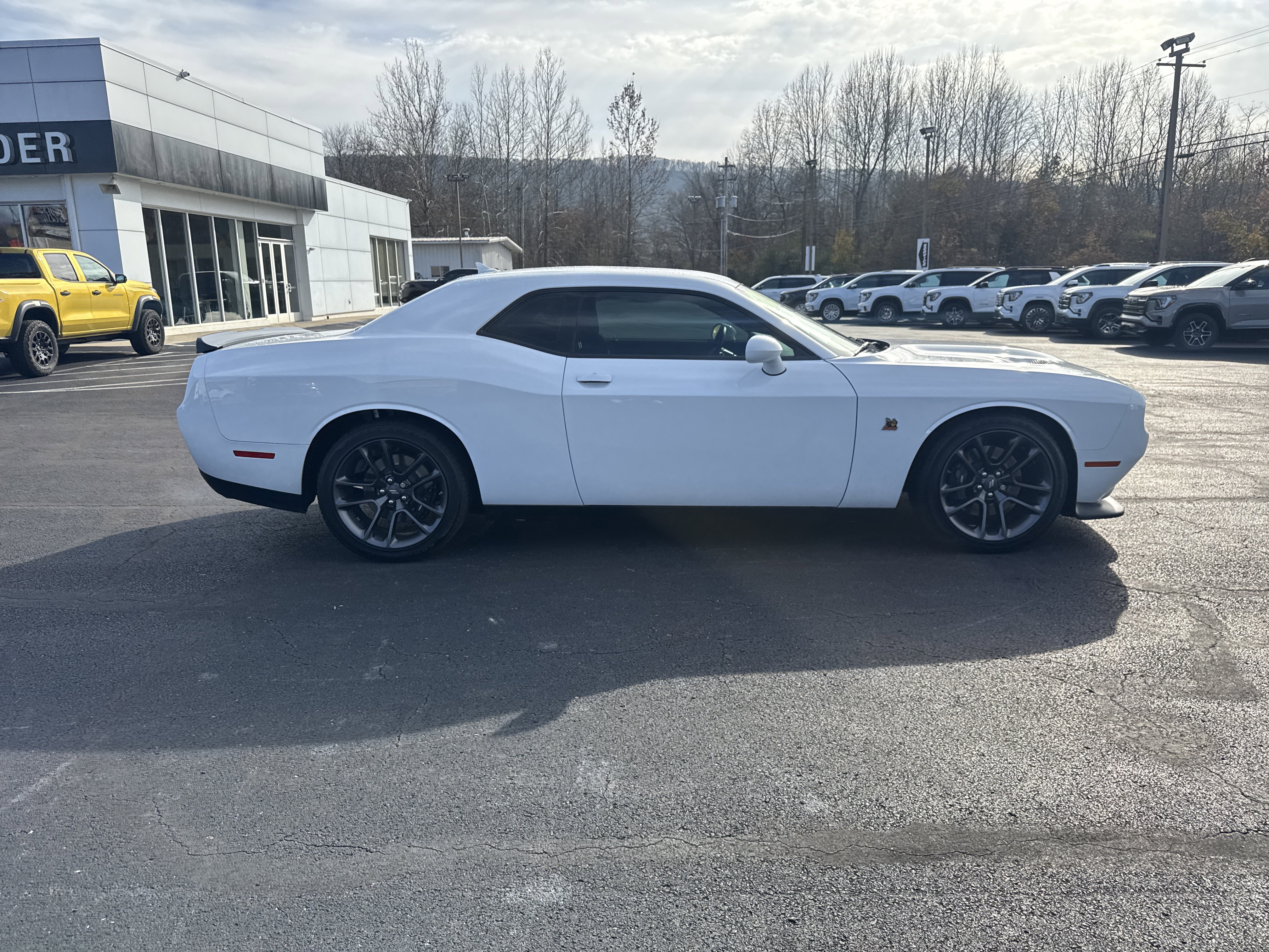 Used 2023 Dodge Challenger R/T Scat Pack image 2