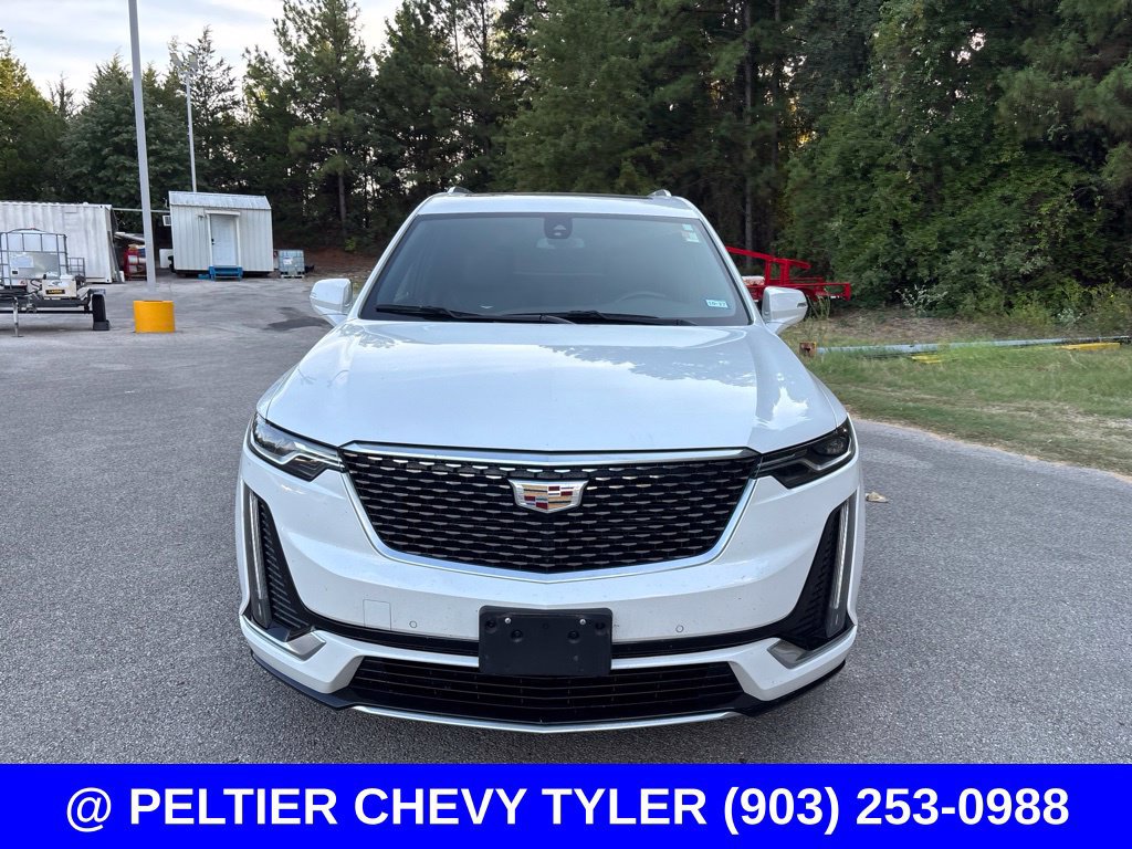 Used 2023 Cadillac XT6 Luxury FWD image 2