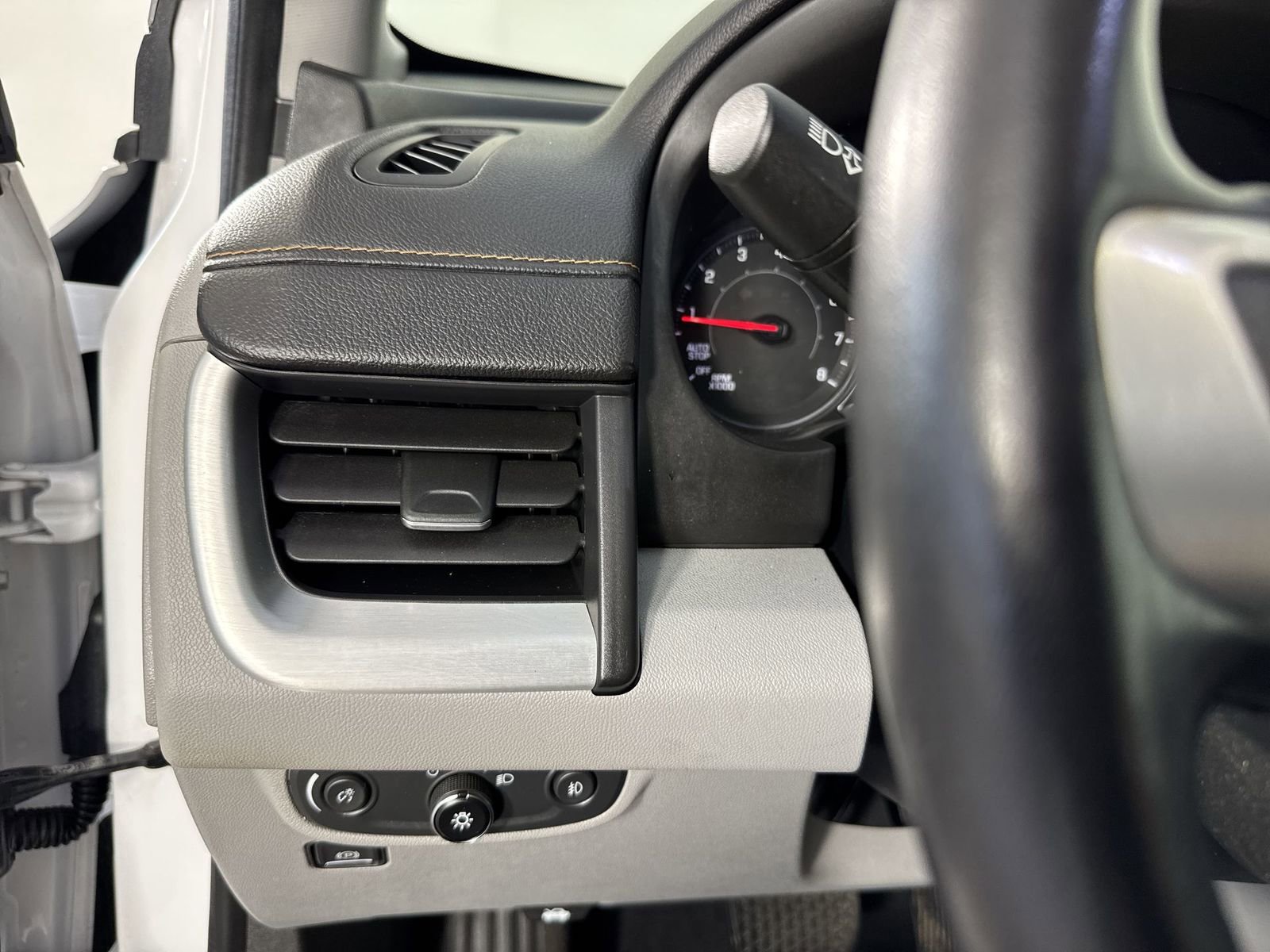 Used 2020 GMC Terrain SLT w/ Preferred Package image 15