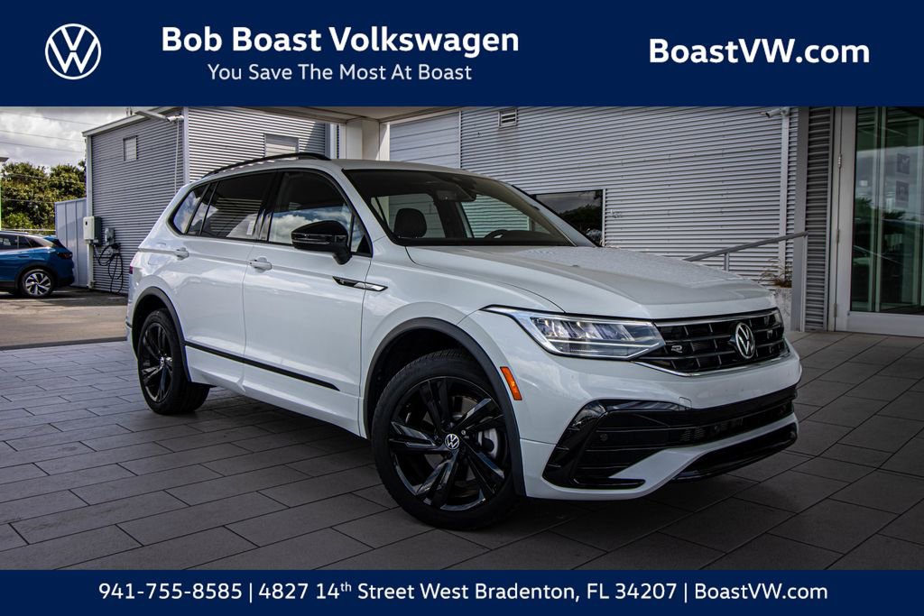 Used 2023 Volkswagen Tiguan SE R-Line image 1