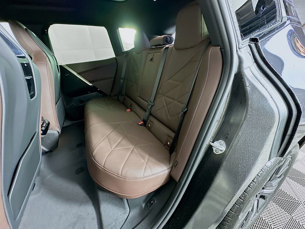 Used 2025 BMW iX xDrive50 image 30