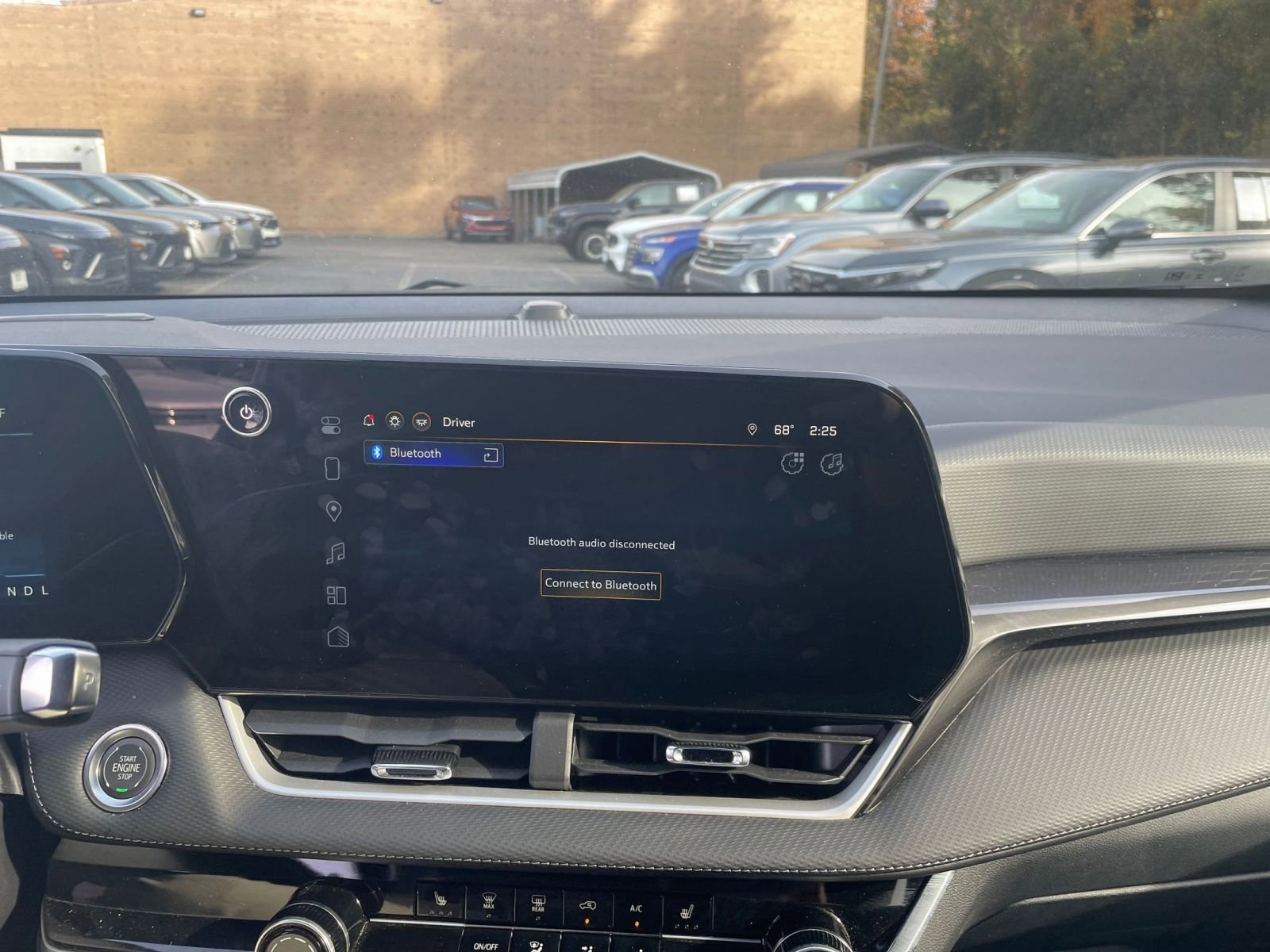 Used 2025 Chevrolet Equinox LT image 18