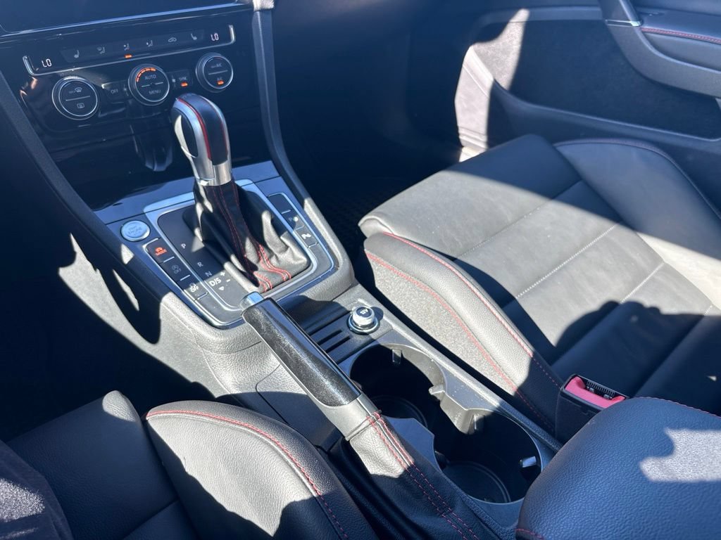 Used 2018 Volkswagen GTI 4-Door FWD image 21