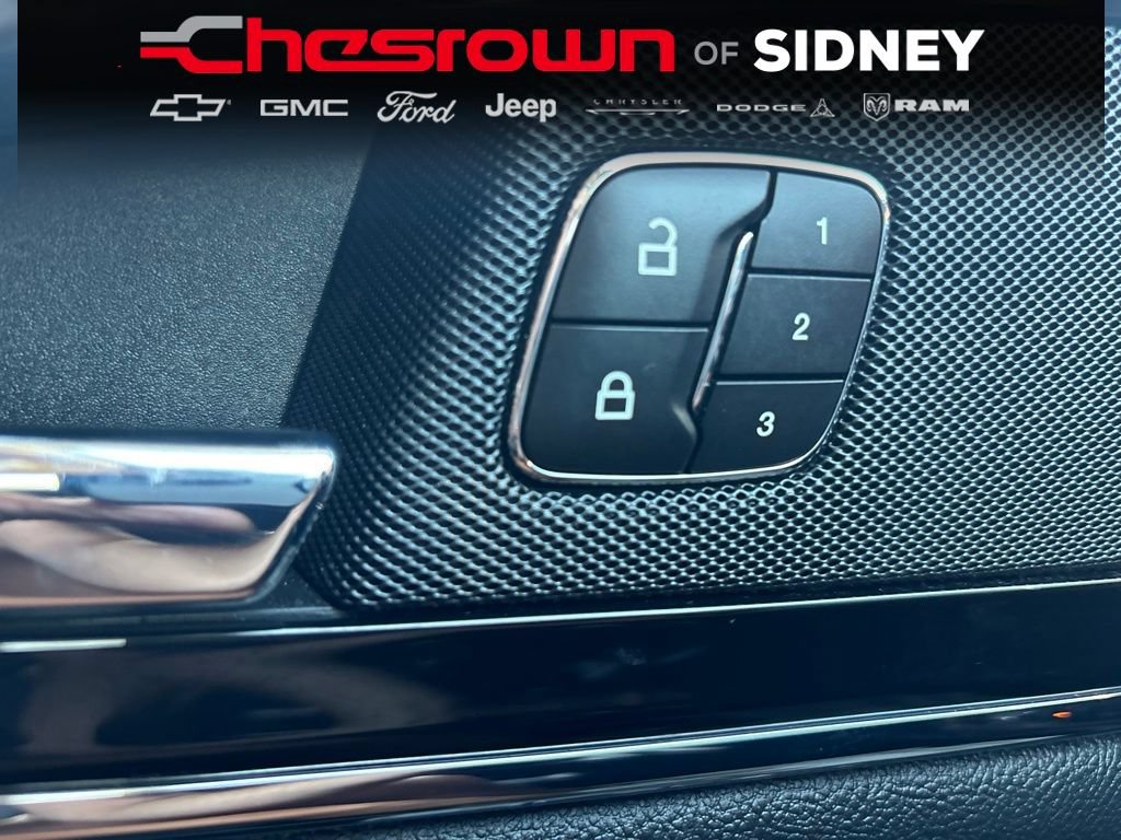 Used 2023 Lincoln Nautilus Reserve AWD/4WD image 18